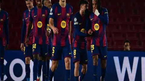 曼联客战皇家社会握手言和，齐尔克泽破僵局B费造点球